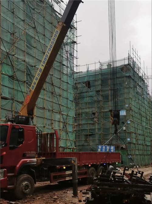 南沙区“慢工细活”—— 吊车的 “微动控制” 技术