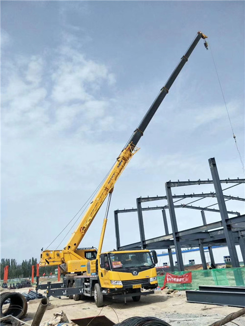 南沙区超高层建筑钢结构吊装案例